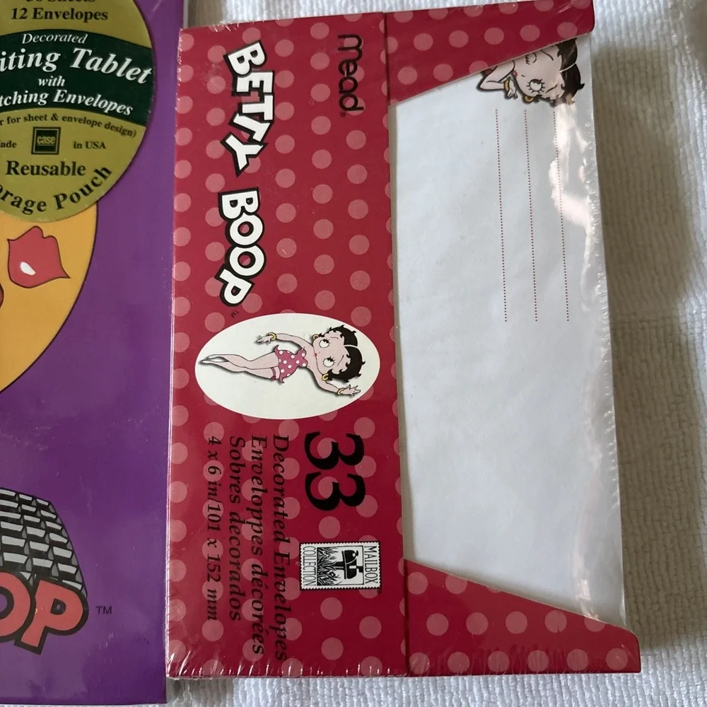 Betty Boop Stationary 36 Sheets Paper & 12 Envelopes Wink Vintage 2002 Extra Box